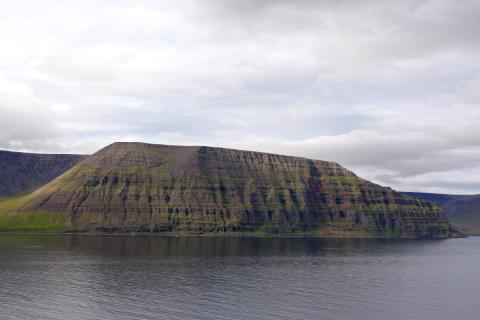 hrafnbjargarnupur-opj.jpg Hrafnaskálarnúpur