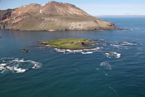 sf-a_2-bjarnaey-heradsfloi_ag.jpg Bjarnarey á Héraðsflóa