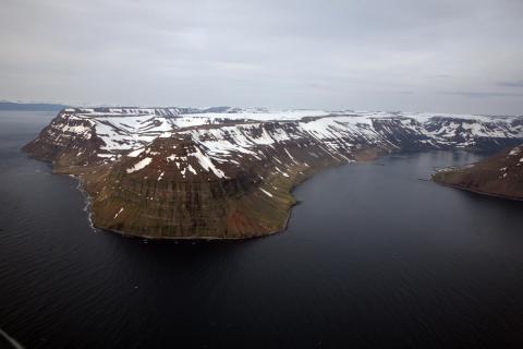 sf-v_24-goltur-oskubakur_ag.jpg Öskubakur til vinstri, Göltur og Súgandafjörður